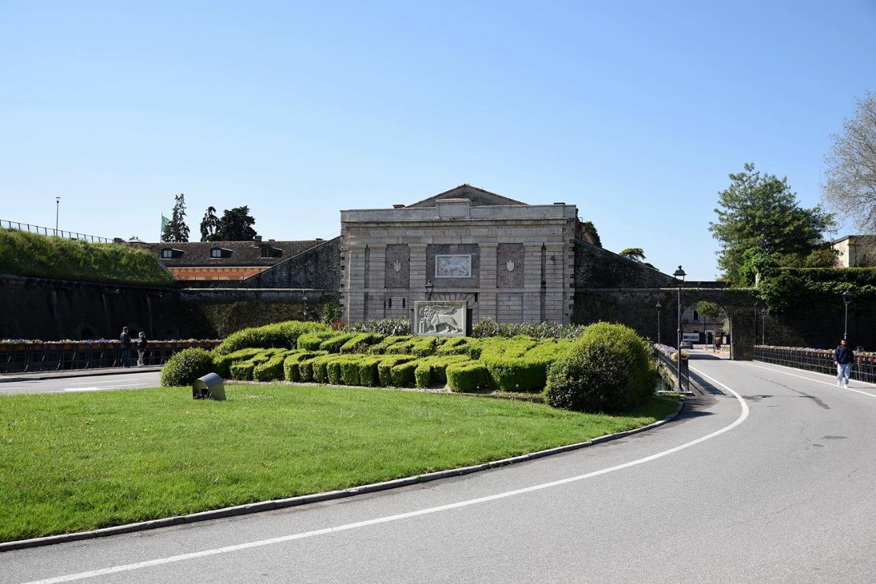 Prigioni House Bed & Breakfast Peschiera del Garda Ngoại thất bức ảnh
